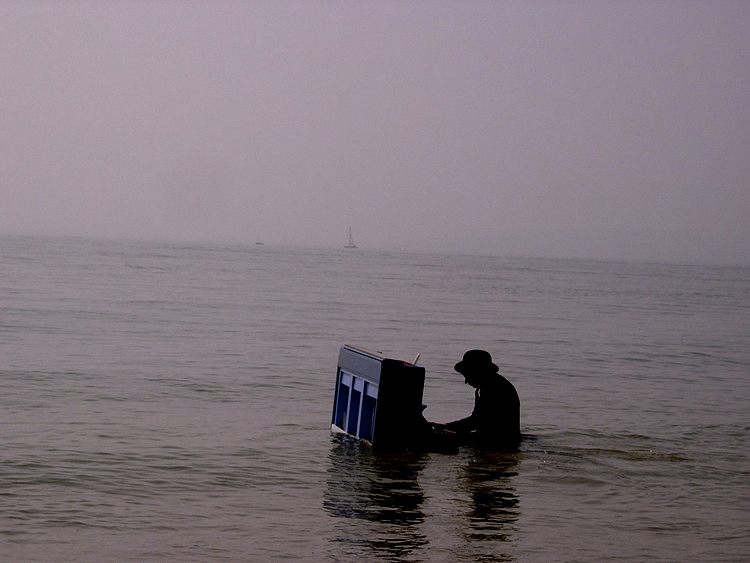 Piano In The Sea